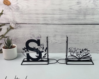 Custom Alphabet Metal Bookend for Book Nook Decor, Flower Book Book Ends, Book Stand, Desk Book Holder Metal Art, Christmas Gift for Bookish