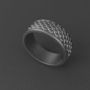 Dragon Scale Oxidized Silver Wedding Band for Men – Engraved Animal Ring, Gothic Promise Ring for Husband, Boyfriend Gift