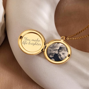 Personalized Photo Locket Necklace, Custom Birth Flower Necklace, Familly Photo Necklace for Her, Engraving Photo Necklace, Birthday Gift