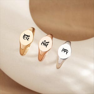Anillo con inicial para hombre, anillo con inicial en inglés antiguo personalizado, anillo con letra personalizada, regalo para el Día del Padre, regalo de cumpleaños para novio y esposo.