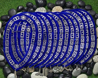 Srebrne obroże oficerskie loży masońskiej Blue Lodge z łańcuszkami i klejnotami, zestaw 12 sztuk