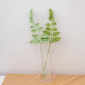 Feuille de fougère au crochet : fleurs en fil doux, tige de bouquet fait main, décoration d'intérieur et coffret cadeau