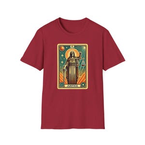 Camiseta unisex de estilo suave con temática de justicia, diseño de cartas del tarot, ropa espiritual, regalo para amantes del tarot, camiseta gráfica única, ropa informal