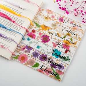 Personalized Pressed Flower Bookmark,Daisy Resin Bookmark,Custom Bookmark with Name,Book Lover Gift,Gift for teacher,Dried flower bookmarks
