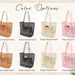 Pode incluir: Oito sacolas tote de malha em v&aacute;rias cores: marrom, preto, bege e rosa. Cada sacola tem um patch correspondente ou c&aacute;qui. O texto "Color Options" est&aacute; no topo da imagem, com as combina&ccedil;&otilde;es de cores listadas abaixo.