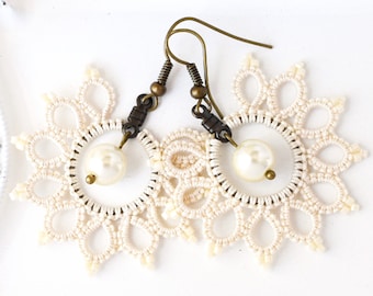 Wedding boho earrings | Pearl accented Lace earrings | Boho bridal earrings | Cream earrings | Cream lace earrings | Elegant earrings | Prom