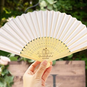 Personalized Wedding Fans Favour Custom Cloth Fabric Fans Bridesmaid Gift Party Favour for Guests Bridal Shower Fans in Bulk Summer Hand Fan