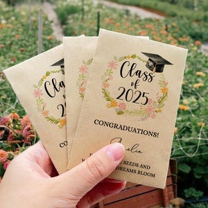 Class of 2025 Graduation Wildflower Seed Packets/Personalized Graduation Cap Seed Envelopes/Congrats Grad Favor/Bulk Graduation Party Favors