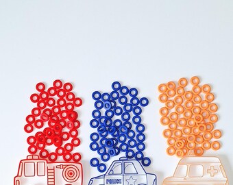 緊急車両ごっこ遊び パトカー 消防車 救急車 感覚遊びトレイ 教室アクティビティ ビーズトレイ ホームスクール キッズトレイ ギフト スクリーンフリー