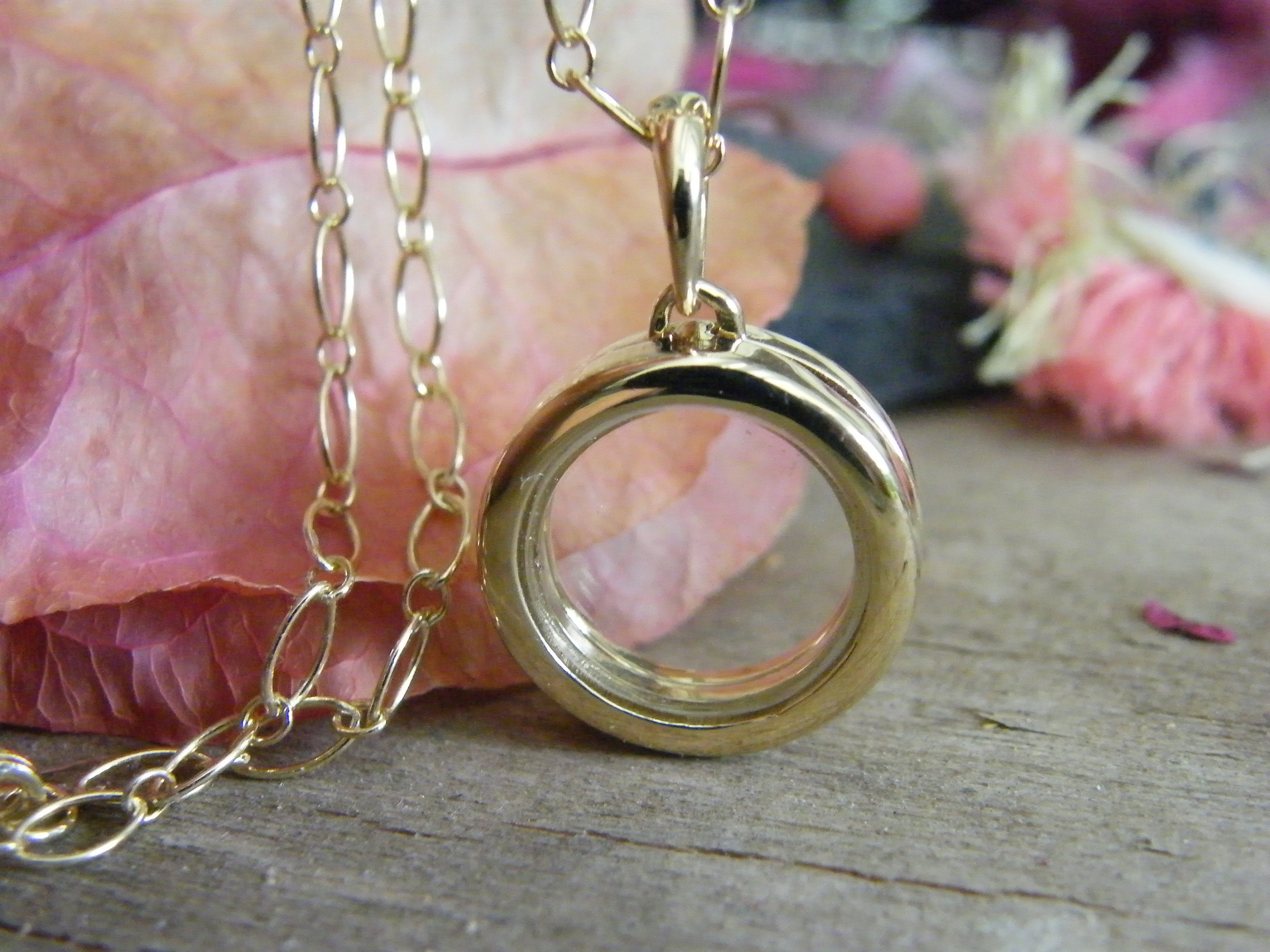 14k Gold Floating Locket Round Solid 