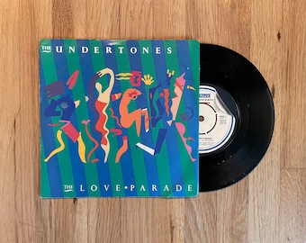 The Undertones - The Love Parade 7" 45 RPM Single 1982 Vinyl Record UK PRESSING Post Punk New Wave