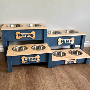 Blue Personalized Elevated Dog Feeding Station, Raised dog bowl, Personalized dog bowl, Farmhouse dog feeder, Dog bowls, Dog bowl Stand