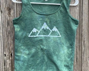 Mountain Tank Top, Womens Mountain Tank Top, Ladies Mountain Shirt, Mountain Climbing Shirt, Hiker Shirt, Gift for Hiker, Mountain Gift (XS)