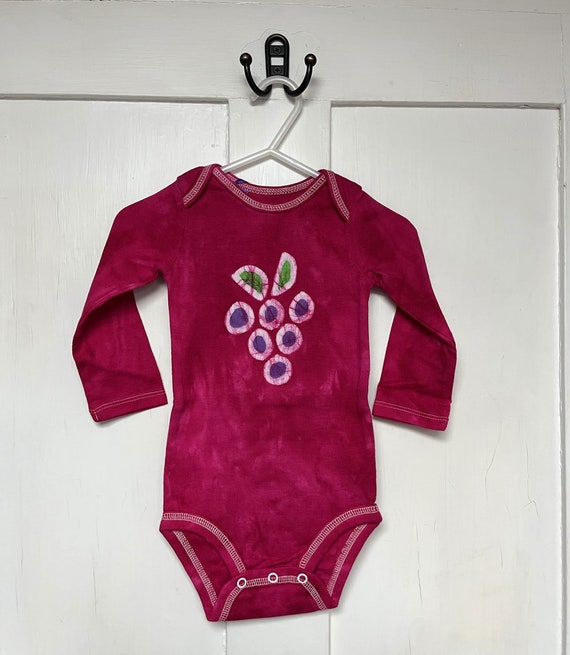 Grape Baby Gift, Grape Baby Shower Gift, Fruit Baby Gift, Girl Grape  Bodysuit, Pink Baby Gift, Pink Baby Bodysuit (12 months)