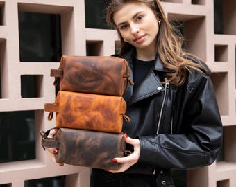 Neceser de cuero personalizado para padrinos de boda: Neceser de afeitado personalizado, Neceser de cuero, Neceser artesanal, Neceser de maquillaje de cuero, Regalo de boda