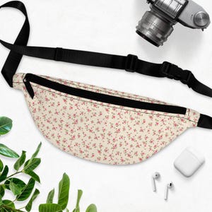 Floral Fanny Pack Cottagecore Ditsy Rose Belt Bag Cute Waist Bag Everyday Use Shabby Chic Rose Print Fanny Pack Gift for Her