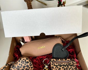 Regalo personalizado para mamá: Conjunto de 5 piezas de cuero genuino con estampado de leopardo, conjunto de regalo de cuero genuino con nombre personalizado para el Día de la Madre.