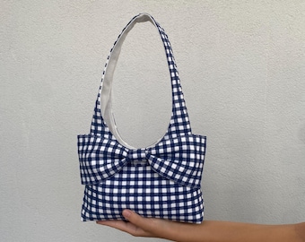 Bolso hobo de lino y mezclilla azul hecho a mano con lazo: bolso de hombro personalizado estilo cottagecore