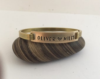 Personalized hinge bracelet-bracelet with names- gift for mom- name jewelry- cuff bracelet- custom name jewelry- personalized jewelry