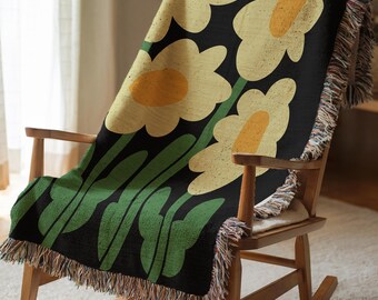 Boho Daisy Throw Blanket, Soft Woven Floral Blanket, Vintage Aesthetic Tapestry, Cottagecore Home Decor, Bed or Couch Throw, Mom's Gift