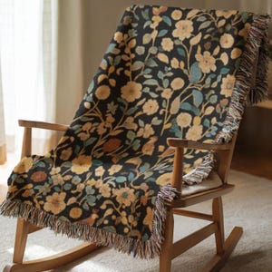 Dark Academia Green Throw Woven Blanket Vintage Style Blanket Picnic Blanket Botanical Blanket Floral Flower Throws Cottage Blanket Gothic