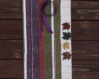Waldorf Crayon Roll | Holds 24 Stockmar Beeswax Stick and Block Crayons | Embroidered Leaves Design