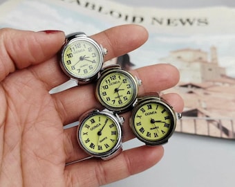 Antique mini Korean version ring watch, simple Roman numerals student watch, antique silver watch, adjustable ring quartz ring watch