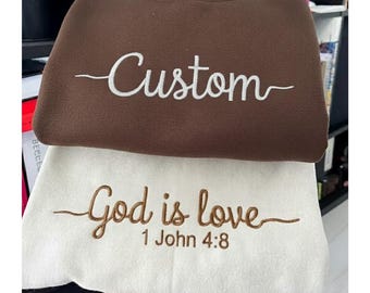 Sudadera bordada "Amaos los unos a los otros" (Juan 13:34), camiseta cristiana personalizada con versículo bíblico, cuello redondo minimalista con escrituras, regalo de fe personalizado