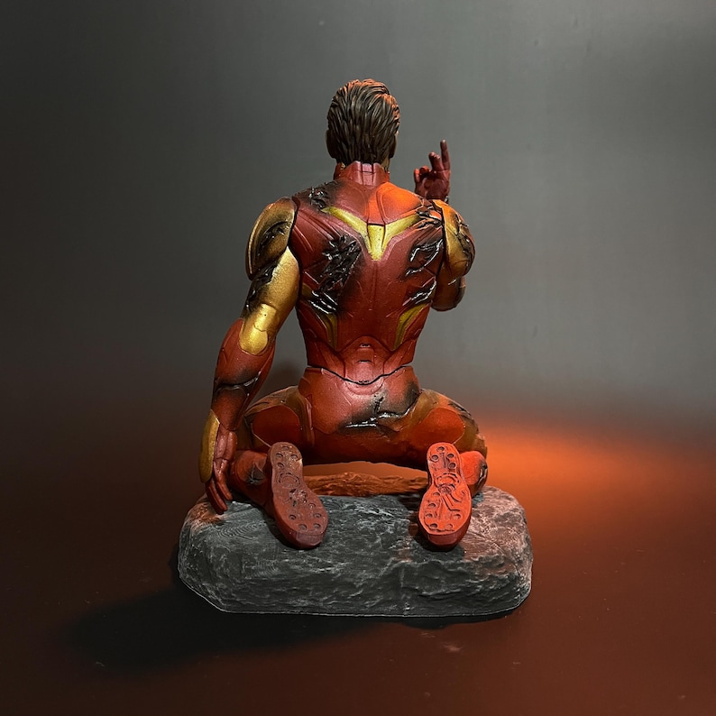 Ironman Sammler Statue Handbemalt | Wunderbare Figur | Besonderes Tag Geschenk | Toni Stark | Rächer Figur Bild 4