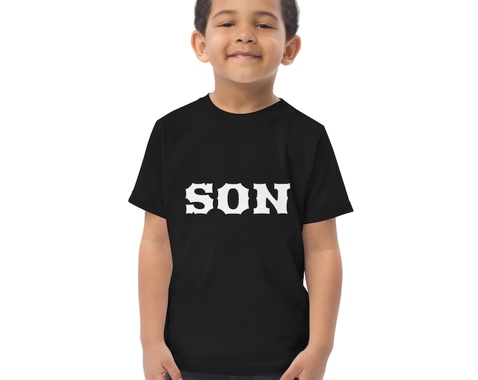 Father’s Day Toddler Jersey T-Shirt – “SON” Custom Baby Boy Tee – Matching Dad & Son Gift – Cute Baby Toddler Shirt Father’s Day Outfit 2025