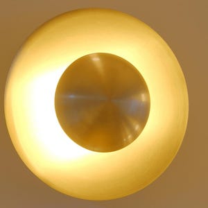 Modern Brass Wall Sconce, Sculptural Halo Light Fixture for Ambient Wall Lighting, Sconce Hardwired, Art Deco Lighting, Decorative Lights