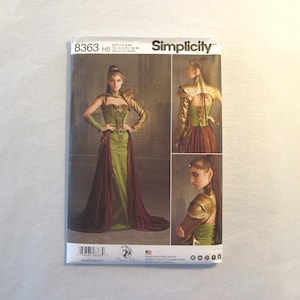 Simplicity 8363 New Uncut Unused Fantasy Women&#39;s Wizard Sorceress Cosplay LARP Costume Pattern - Size 6 8 10 12 14