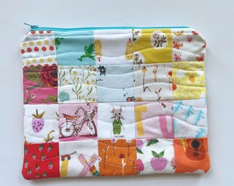 Pochette patchwork Heather Ross : trousse zippée matelassée, trousse de maquillage
