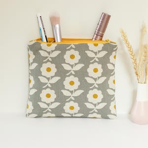 Borsa cosmetica grigia con fiori, regalo per la fidanzata, borsa in tessuto, soprammobili, kit di pronto soccorso da viaggio, borsa con cerniera