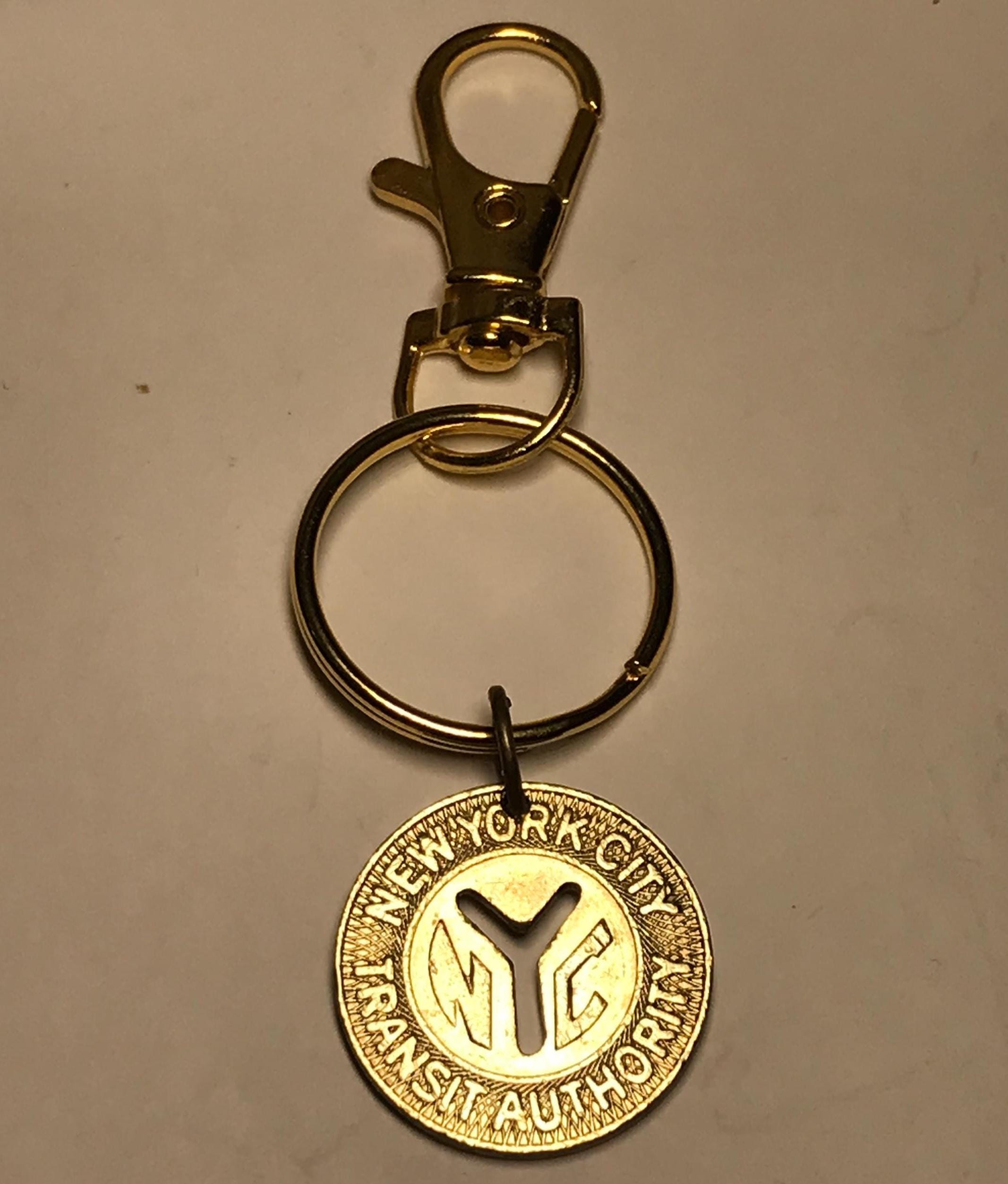Nyc subway token keychain - Etsy 日本