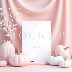 Roze Halloween-uitnodigingsmockup, 5 x 7 babyshower stationaire testmodellen, spookachtige seizoenswenskaart Smart Object Mockup PSD en JPG