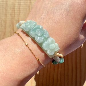 Bracciale in giada fatto a mano - Trio di fiori