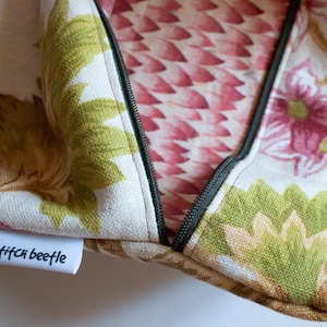 Project Bag for Cross Stitch with Vintage Floral Fabric, Cross Stitch Bags, Upcycled Project Bag