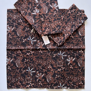 Napkins, natural dye batik cap, set of 4 classic flowers and birds motif