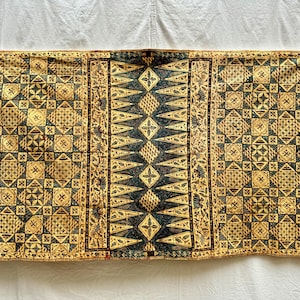 Sarong, batik tulis, hand-drawn batik, antique, Java, Indonesia
