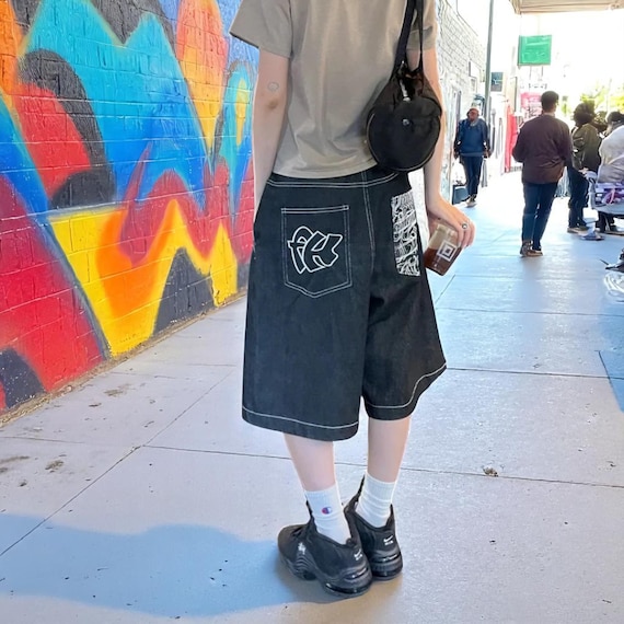Vintage Embroidered Y2K Jorts – Baggy Women's Black Denim Shorts