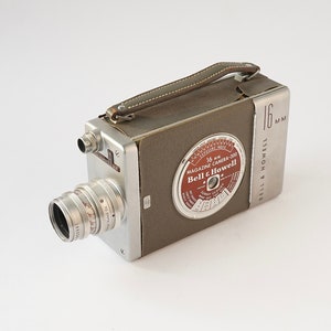 Vintage 50's Bell Howell 16mm Cinema Film Movie Camera W/ Kodak