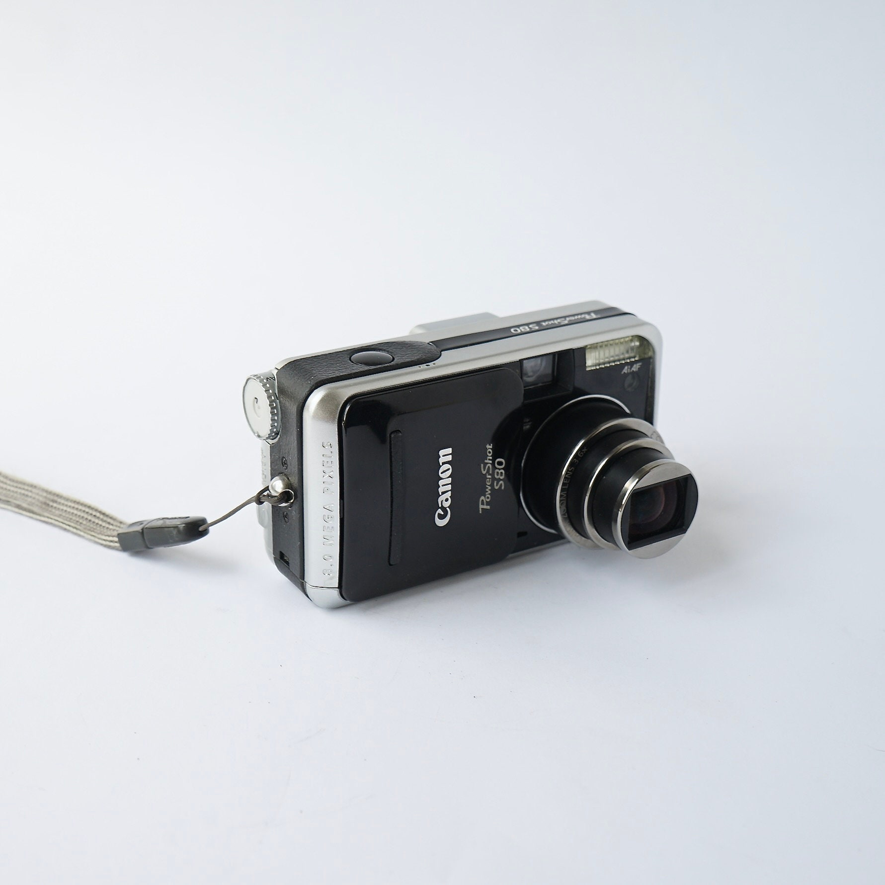 Vintage Canon Powershot S80 Compact Y2k 2000