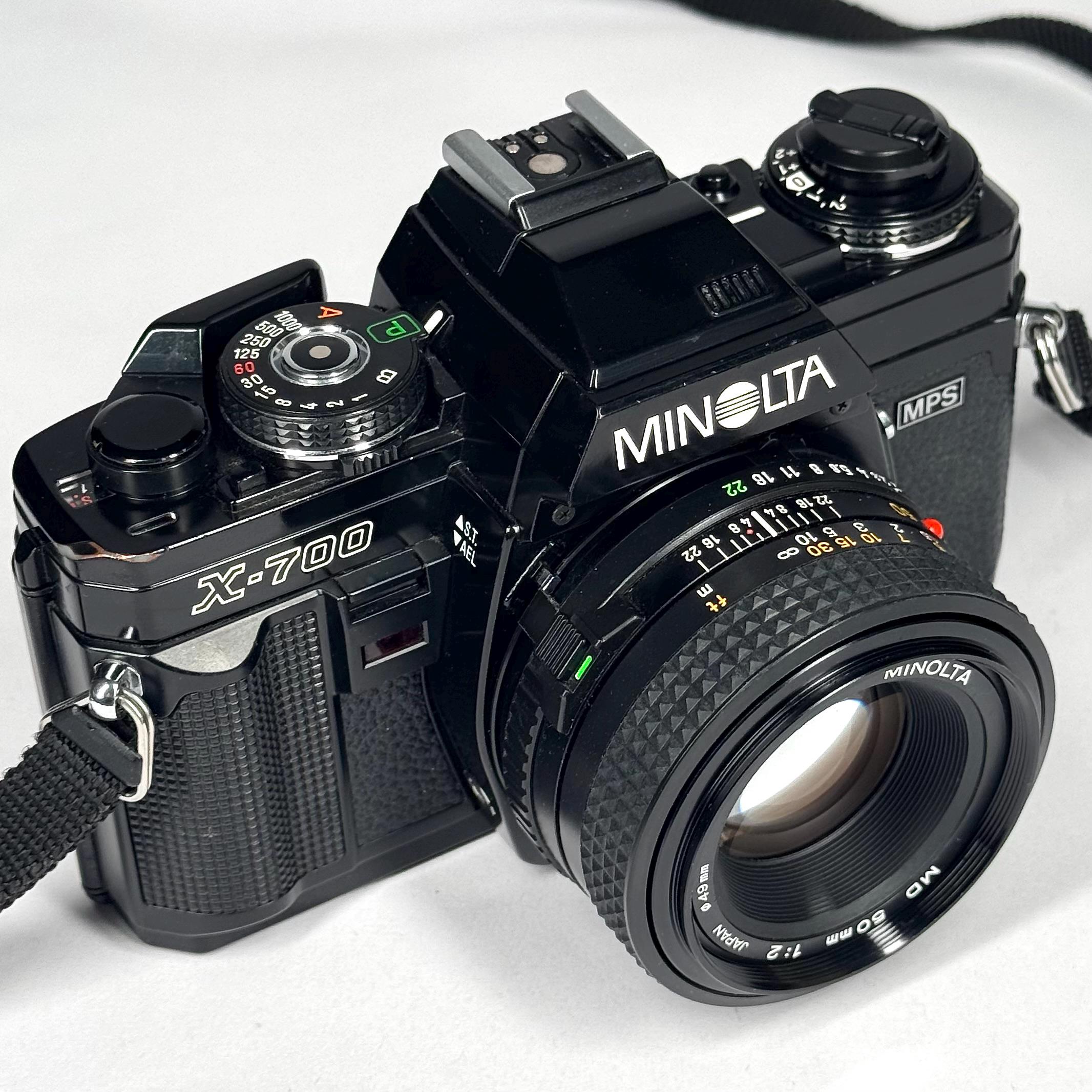 Vintage 80's MINOLTA X-700 35mm SLR Film Camera W/ MD Rokkor-x