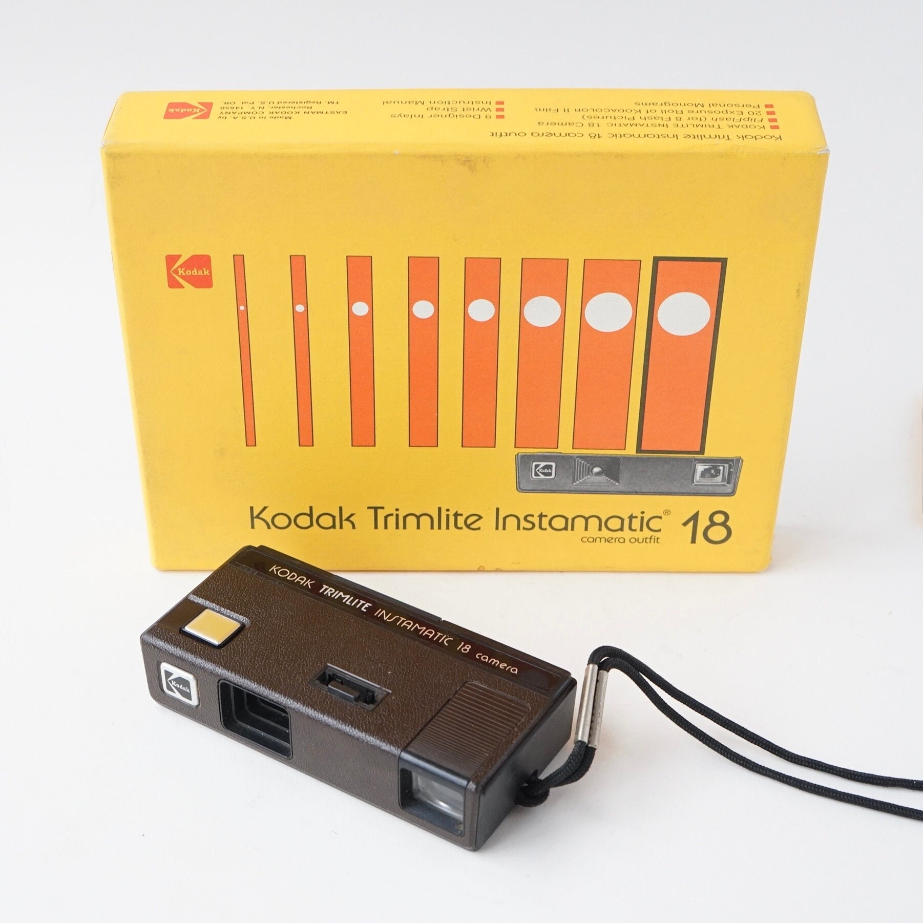 Vintage 1970's Kodak Trimlite Instamatic 18 Camera With Vintage 1970's Kodak Trimlite Instamatic 18 Camera With