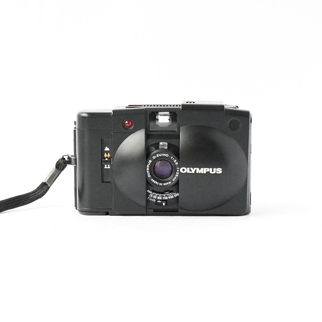 Vintage 80's Olympus XA2 Point and Shoot 35mm Film Rangefinder Camera