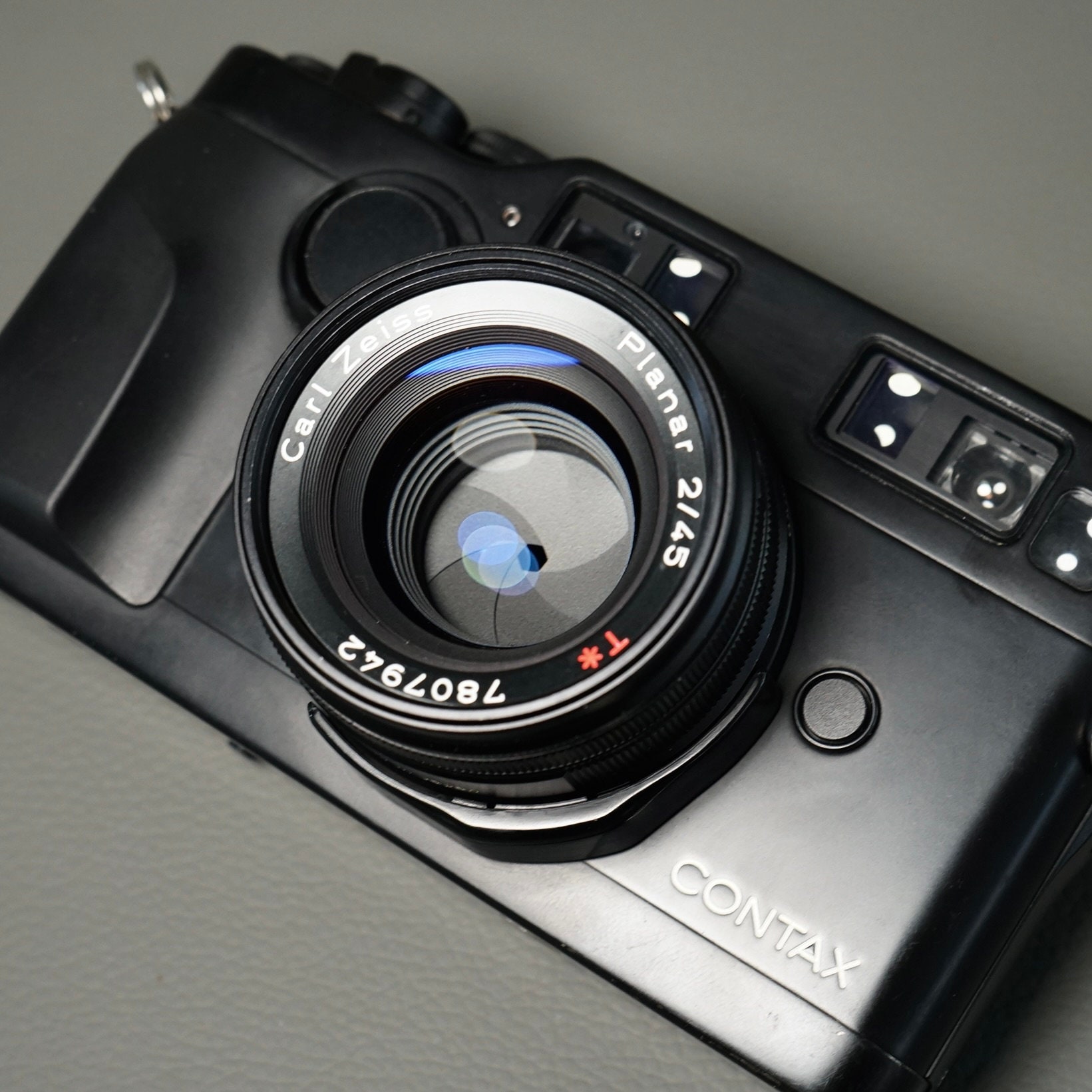 Vintage CONTAX G2 BLACK Autofocus Rangefinder Camera W Vintage CONTAX G2 BLACK Autofocus Rangefinder Camera W