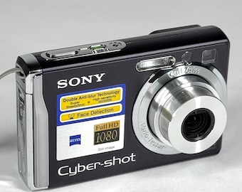 Vintage Casio Exilim EX-Z800 Compact Point-and-shoot CCD Digital