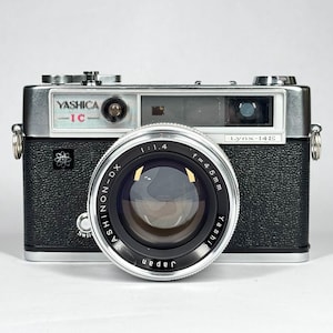 Vintage Yashica Lynx 14E IC 35mm Film Rangefinder Camera With