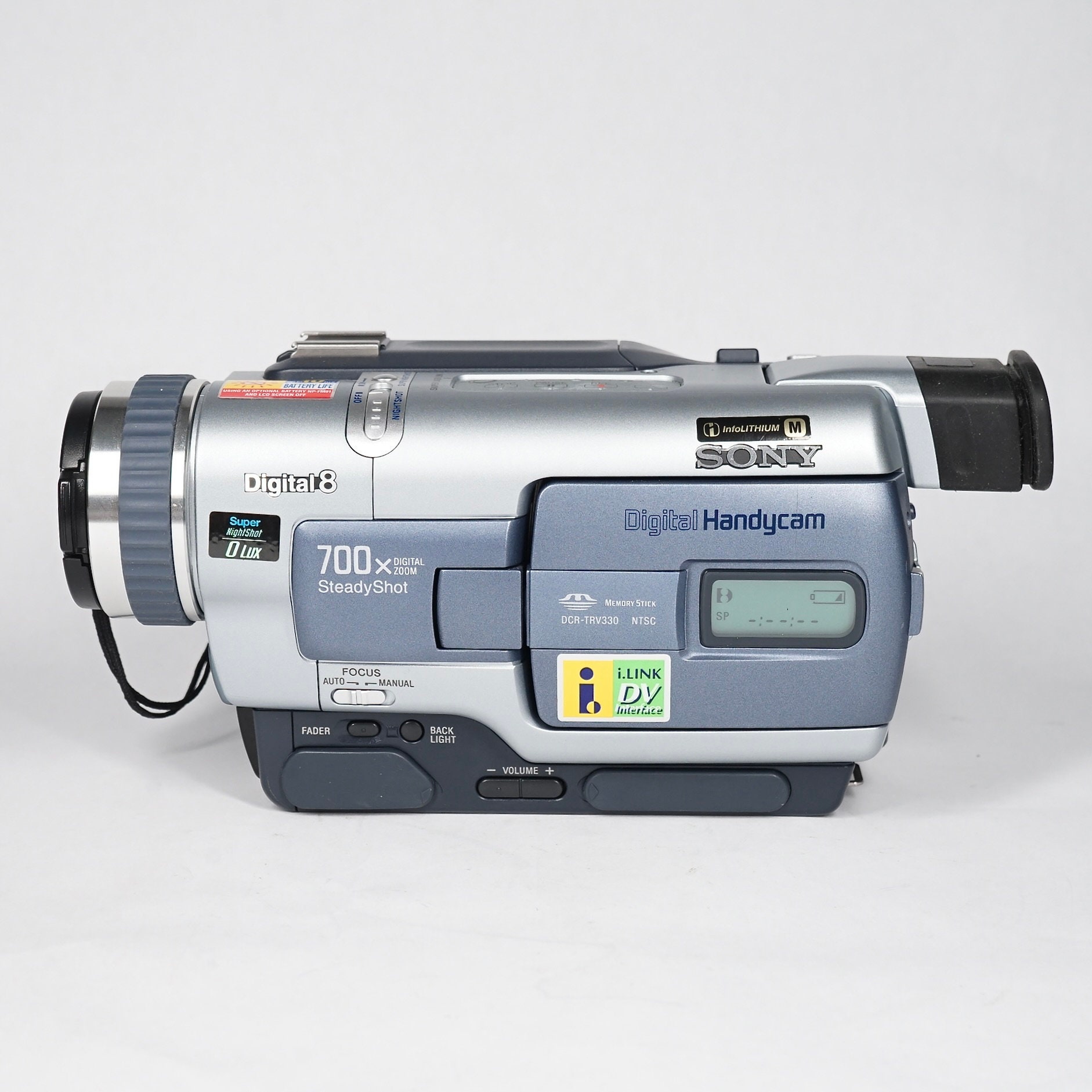 SONY Video8 Handycam CCD-TRV230 英語表記